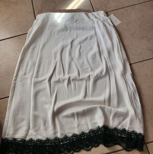 a new day Cream Black Lace Skirt XXL